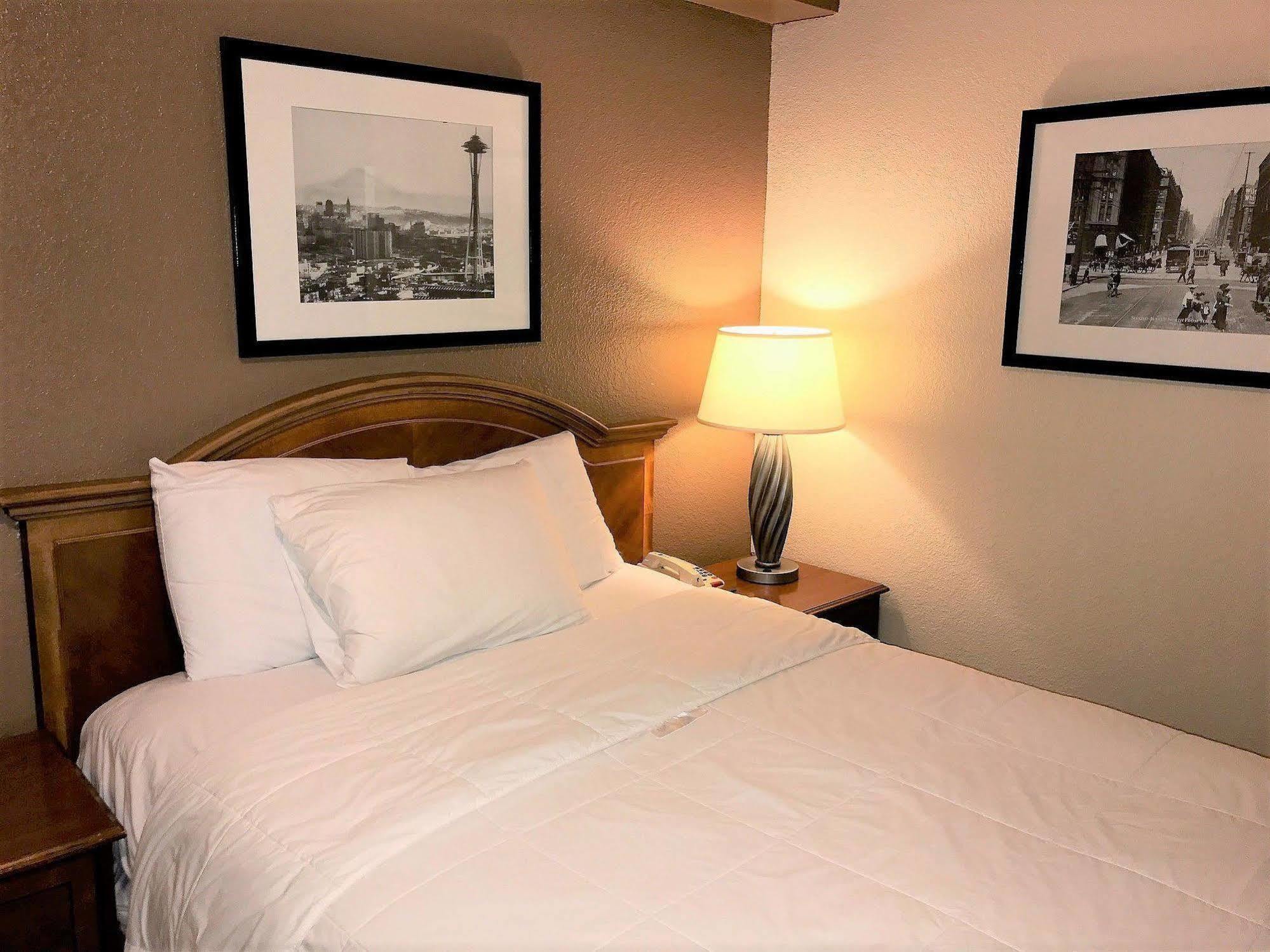 Americas Best Value Inn Lynnwood Ngoại thất bức ảnh