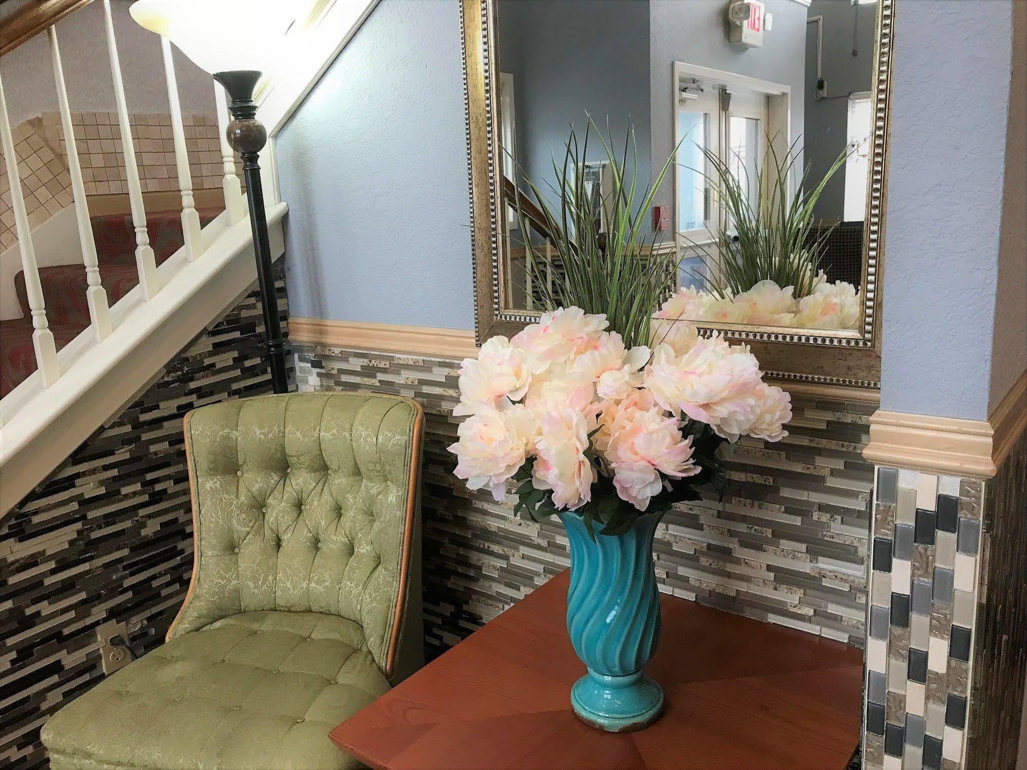 Americas Best Value Inn Lynnwood Ngoại thất bức ảnh